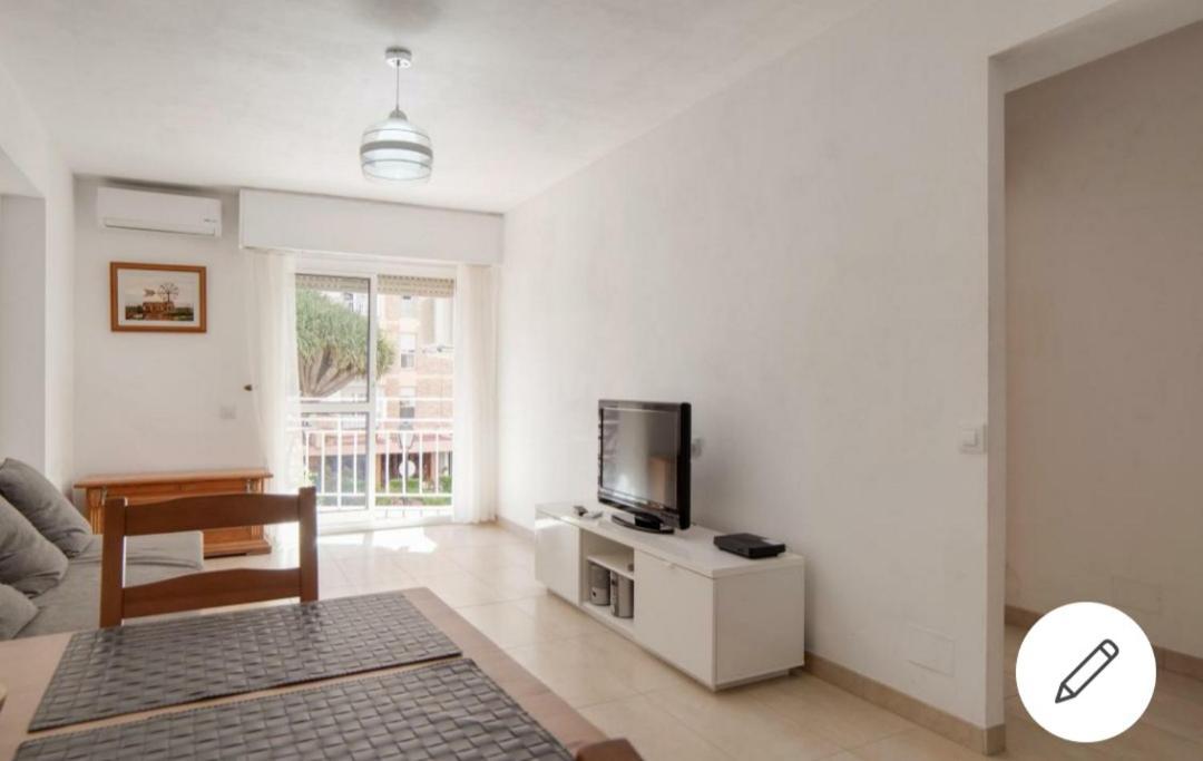 Apartamento Vacacional Costa Del Sol เบนัลมาเดนา ภายนอก รูปภาพ