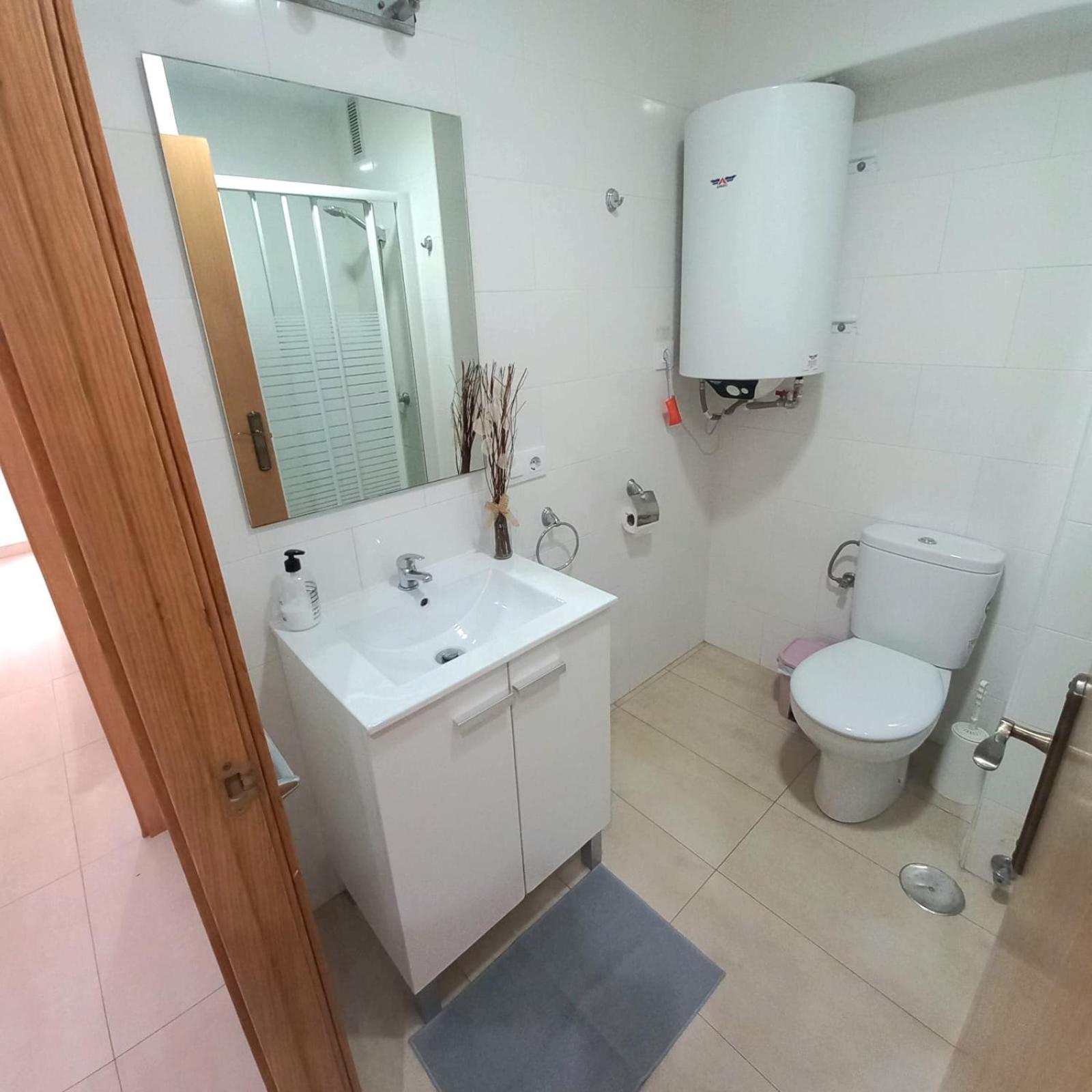 Apartamento Vacacional Costa Del Sol เบนัลมาเดนา ภายนอก รูปภาพ