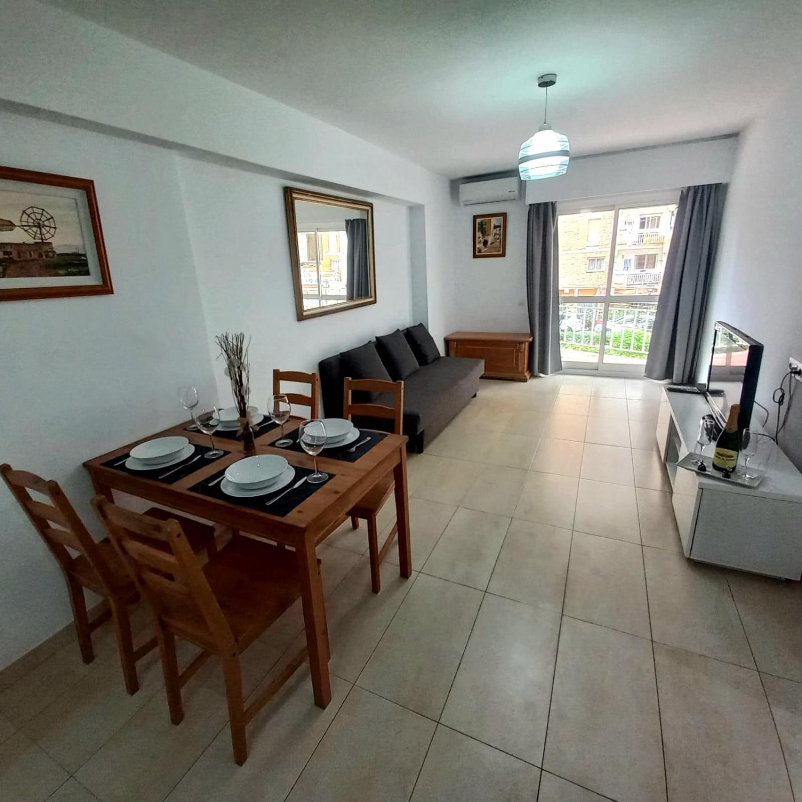 Apartamento Vacacional Costa Del Sol เบนัลมาเดนา ภายนอก รูปภาพ